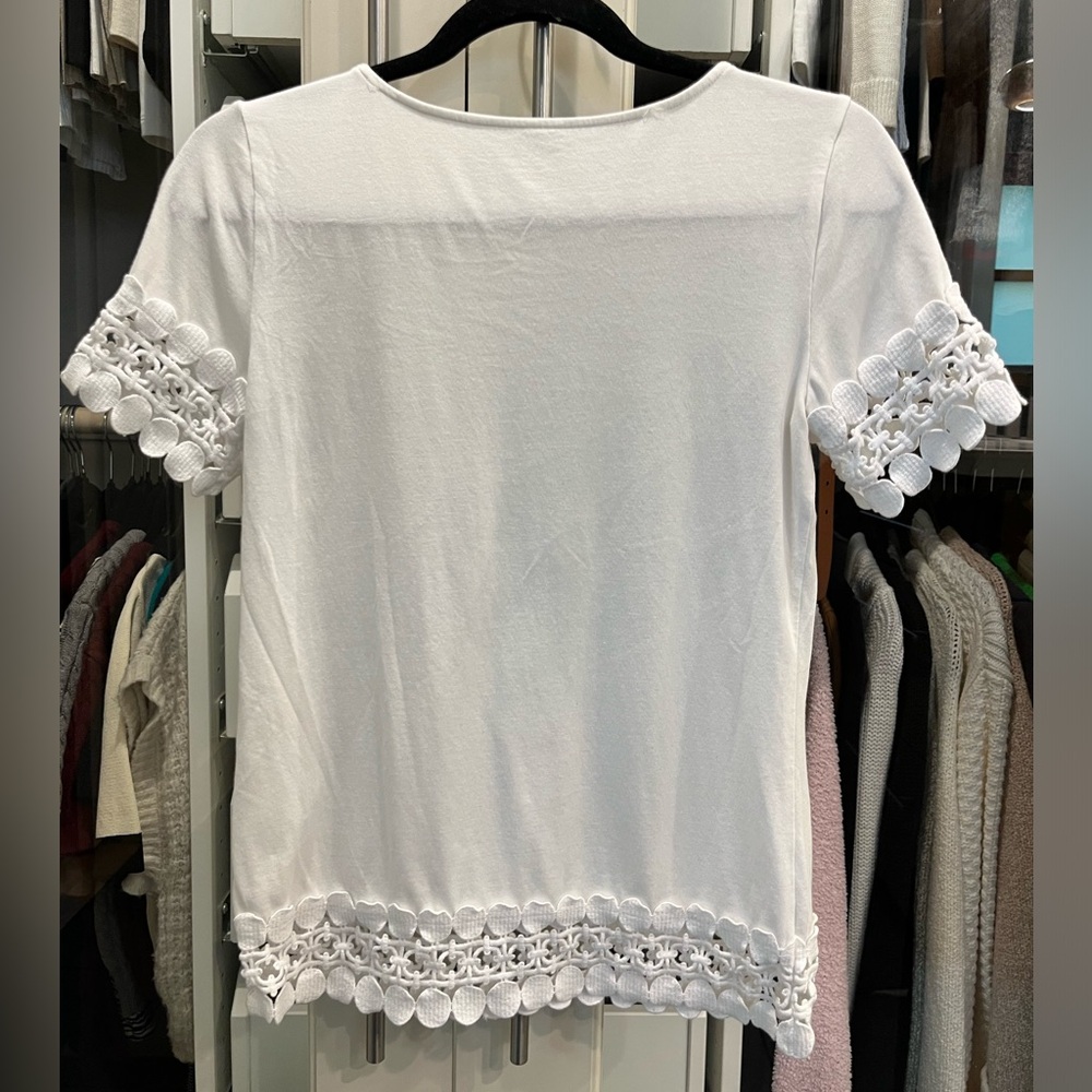LILLY PULITZER Hayes Lace Trim Top Resort White XS Style# 002967 - Picture 6 of 8